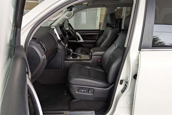 2020 Toyota Landcruiser Sahara VDJ200R