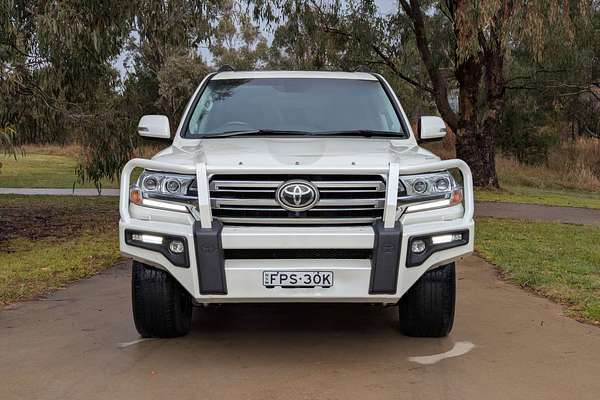 2020 Toyota Landcruiser Sahara VDJ200R