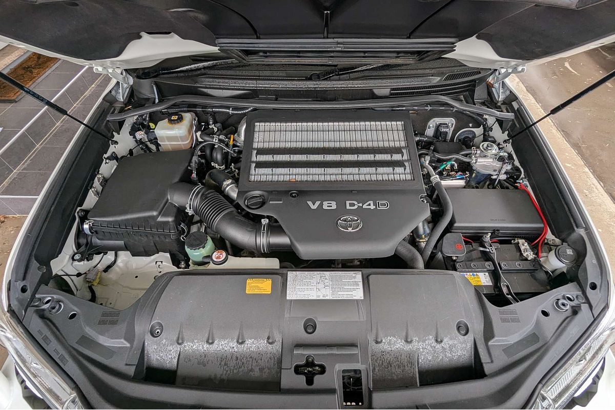 2020 Toyota Landcruiser Sahara VDJ200R
