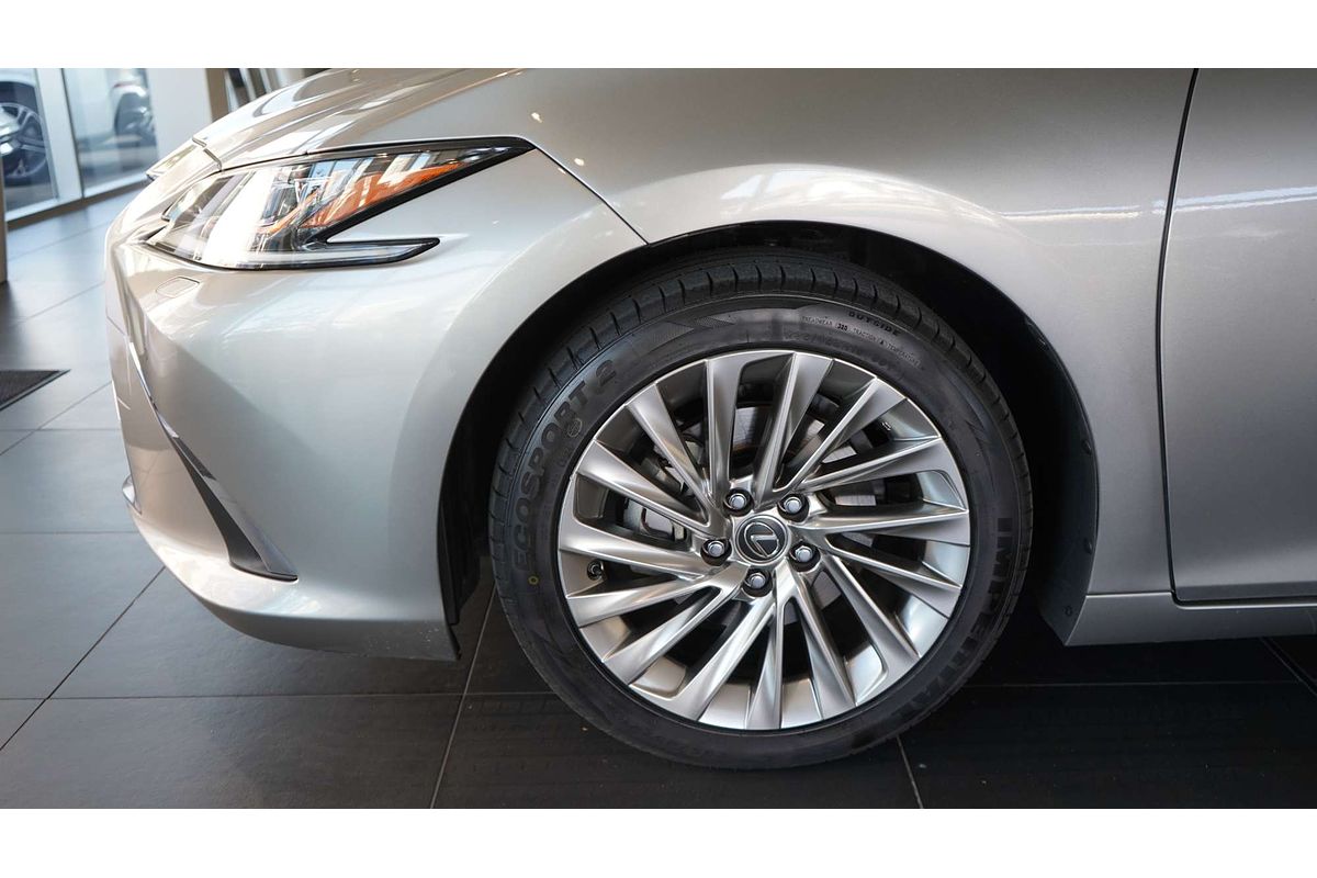 2019 Lexus ES ES300h Sports Luxury AXZH10R