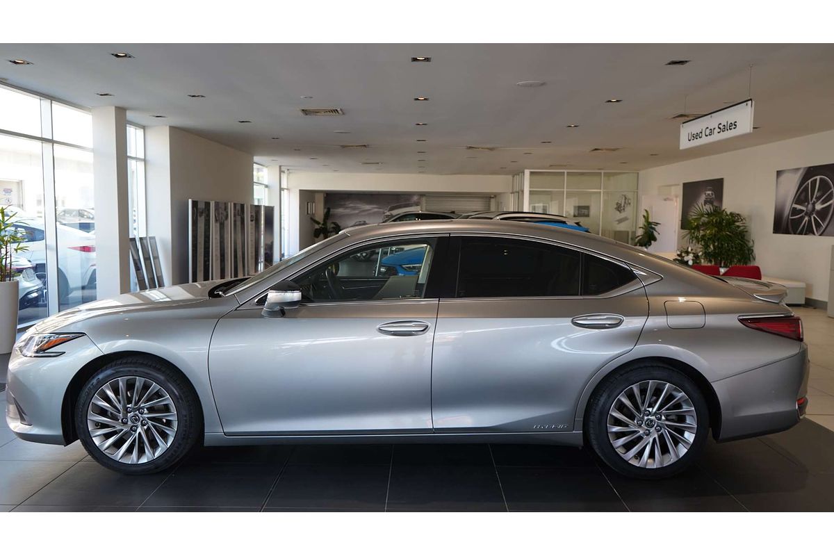 2019 Lexus ES ES300h Sports Luxury AXZH10R