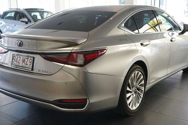 2019 Lexus ES ES300h Sports Luxury AXZH10R