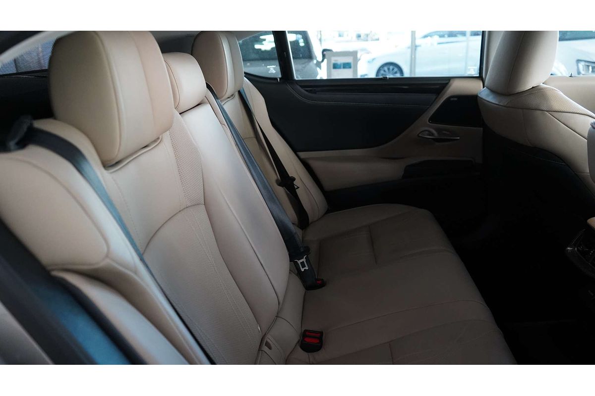 2019 Lexus ES ES300h Sports Luxury AXZH10R
