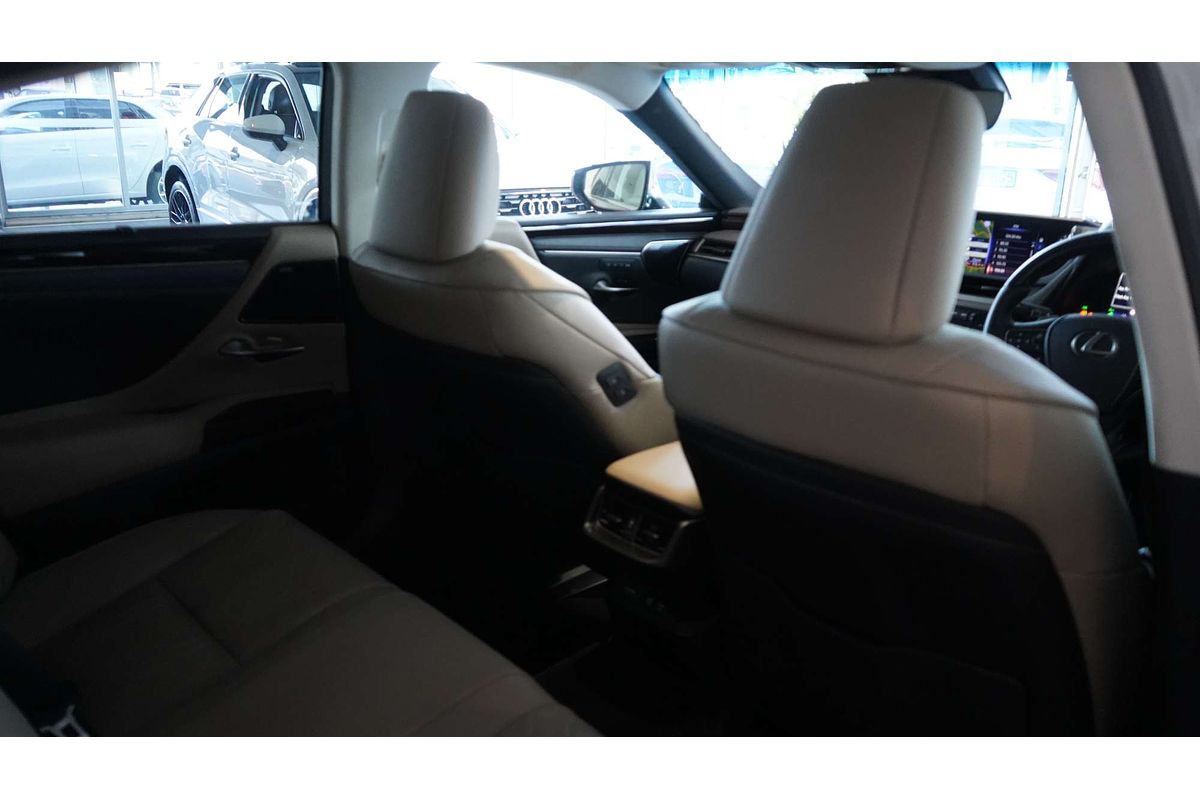 2019 Lexus ES ES300h Sports Luxury AXZH10R