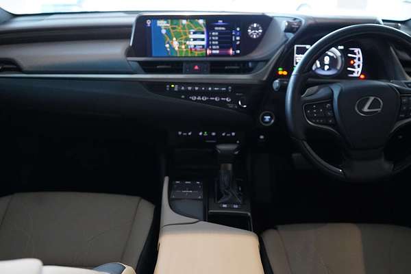 2019 Lexus ES ES300h Sports Luxury AXZH10R