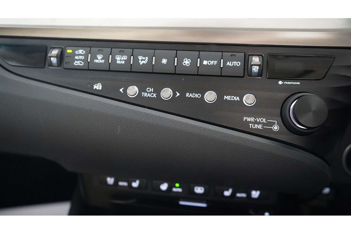 2019 Lexus ES ES300h Sports Luxury AXZH10R