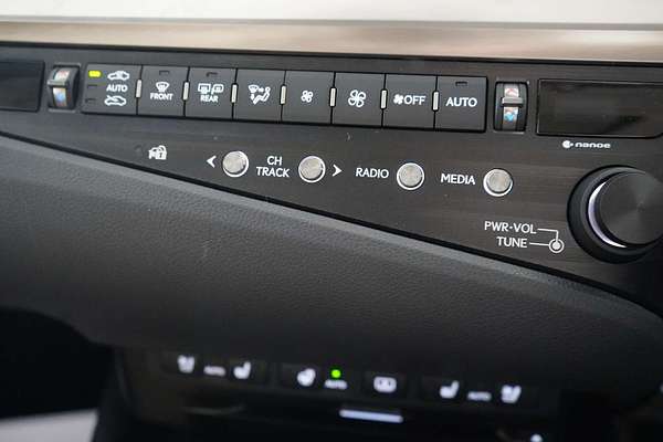 2019 Lexus ES ES300h Sports Luxury AXZH10R