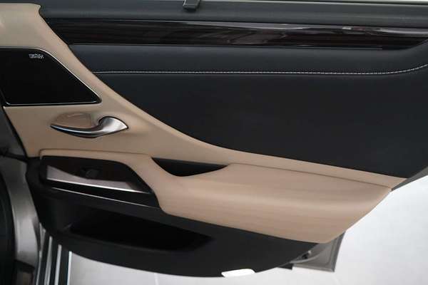 2019 Lexus ES ES300h Sports Luxury AXZH10R