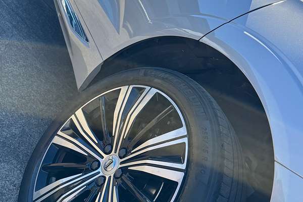 2021 Volvo XC60 B5 Inscription