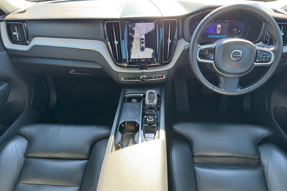 2021 Volvo XC60 B5 Inscription