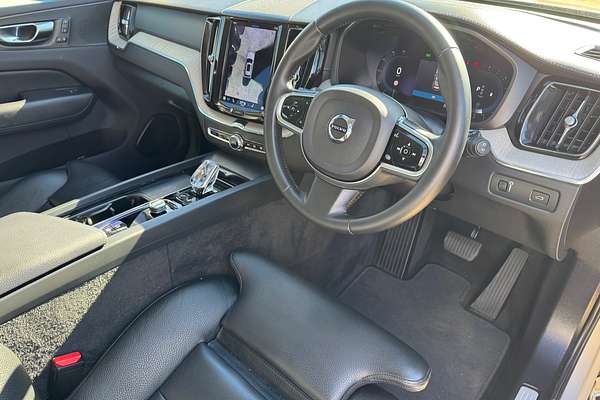 2021 Volvo XC60 B5 Inscription