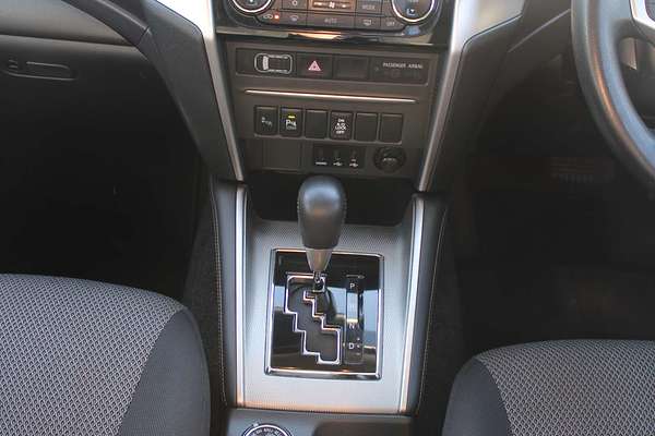 2019 Mitsubishi Triton GLX+ MR 4X4