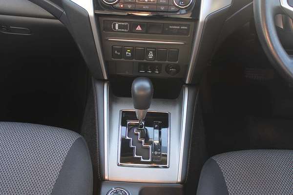 2019 Mitsubishi Triton GLX+ MR 4X4