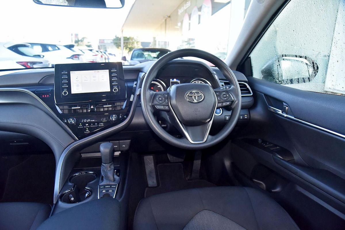 2024 Toyota Camry Ascent AXVH70R