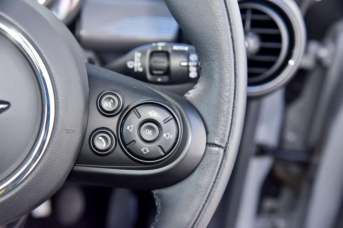2020 MINI Hatch Cooper F56 LCI