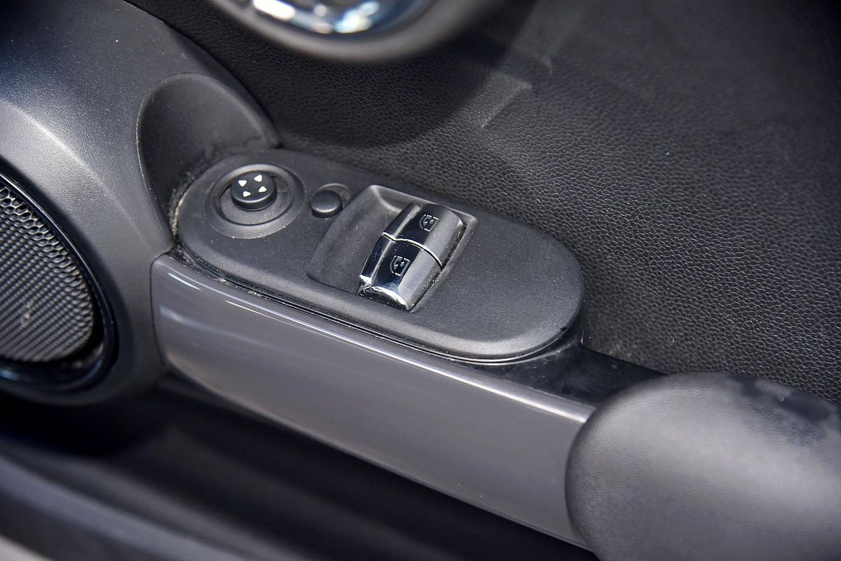 2020 MINI Hatch Cooper F56 LCI