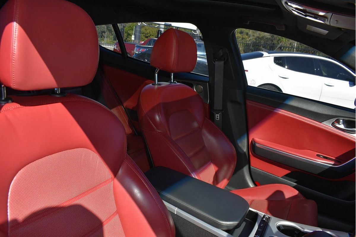 2017 Kia Stinger GT (red Leather) CK MY18 (442)