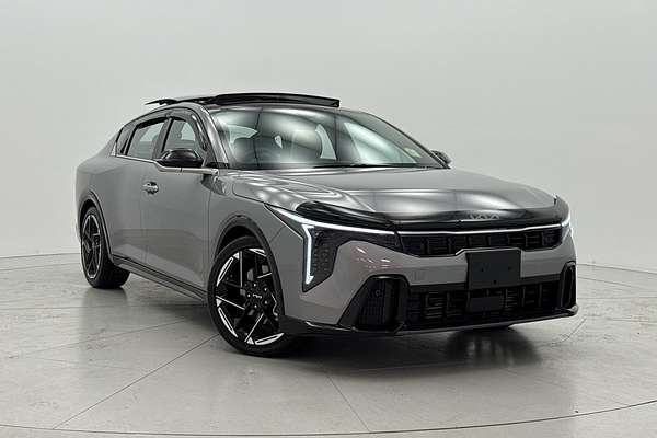 2025 Kia K4 GT-Line CL4m