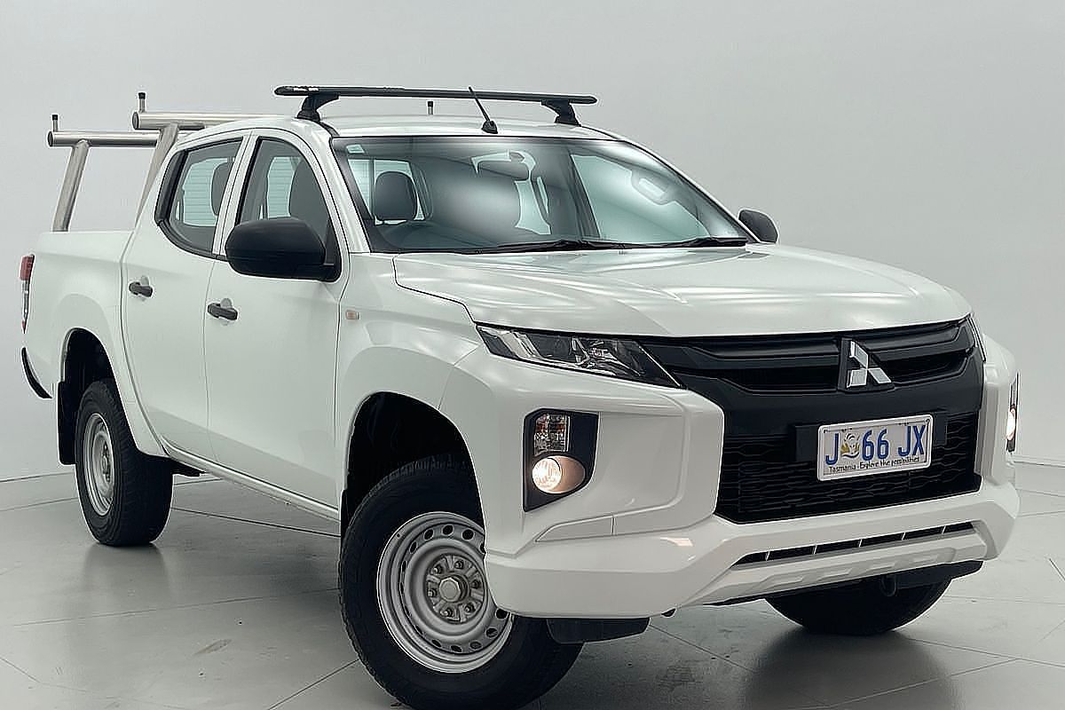 2020 Mitsubishi Triton GLX MR 4X4