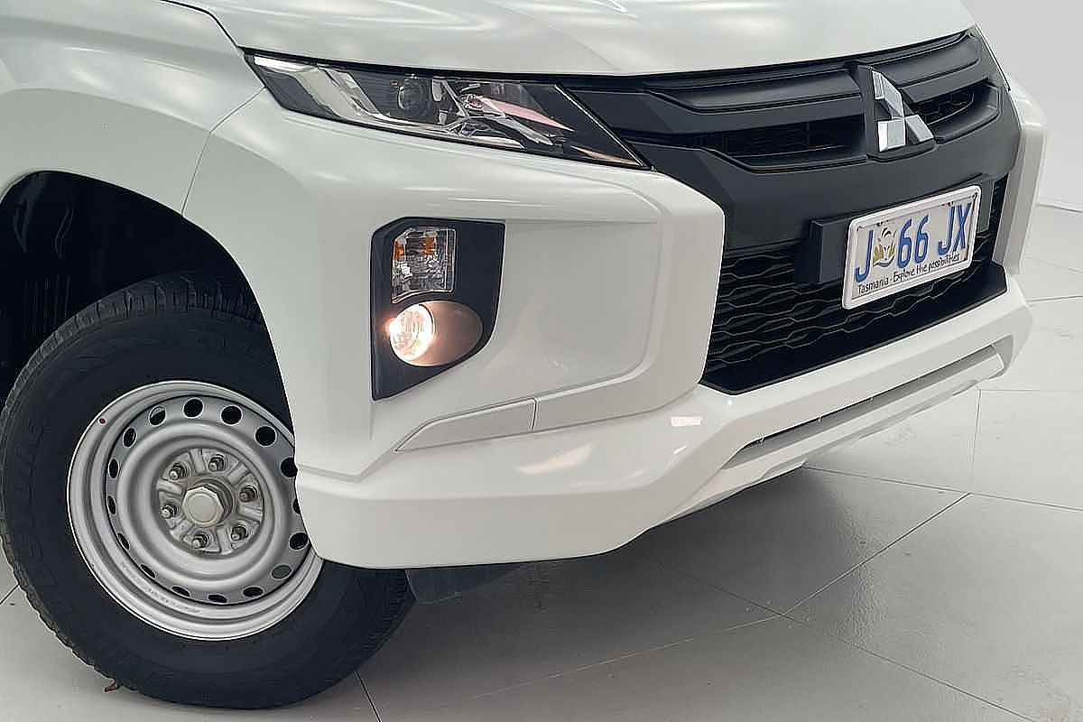 2020 Mitsubishi Triton GLX MR 4X4