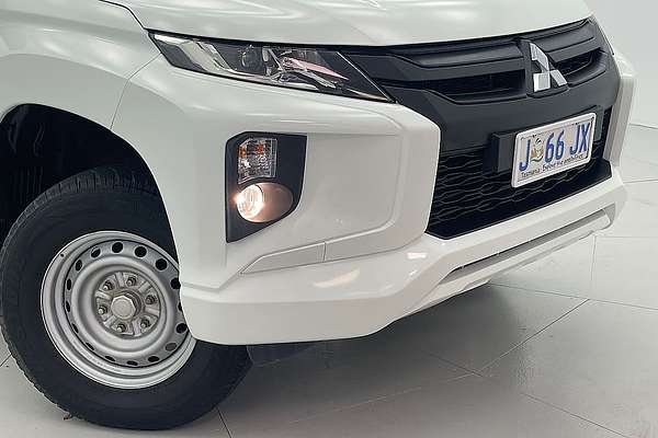 2020 Mitsubishi Triton GLX MR 4X4
