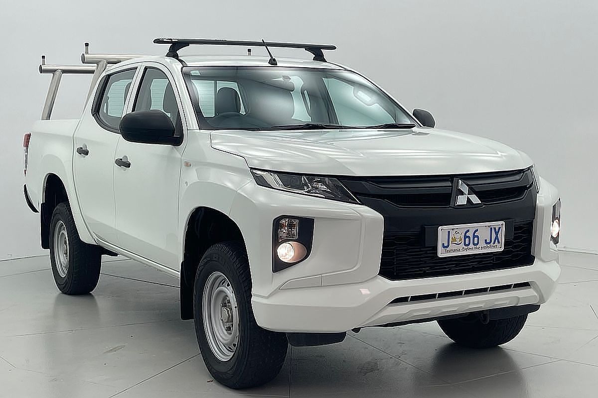 2020 Mitsubishi Triton GLX MR 4X4