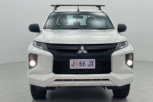 2020 Mitsubishi Triton GLX MR 4X4