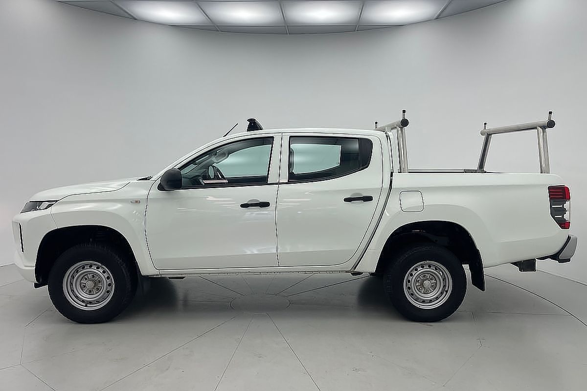 2020 Mitsubishi Triton GLX MR 4X4