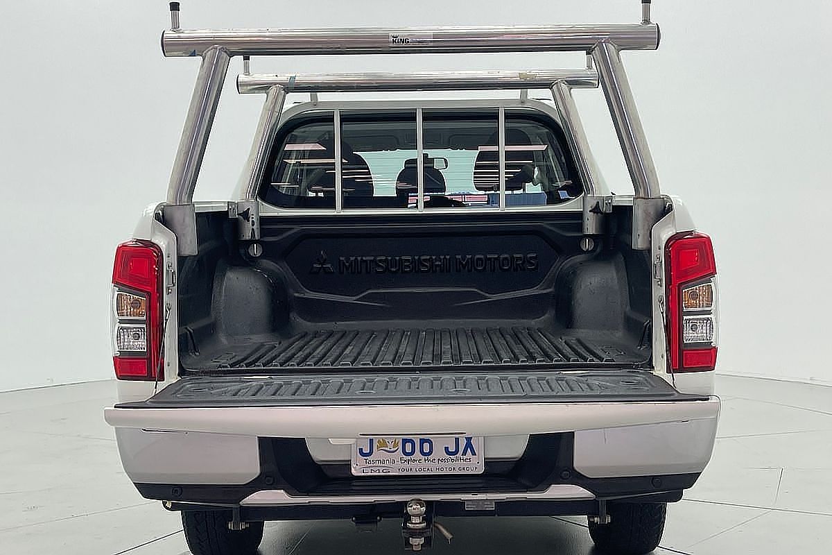 2020 Mitsubishi Triton GLX MR 4X4