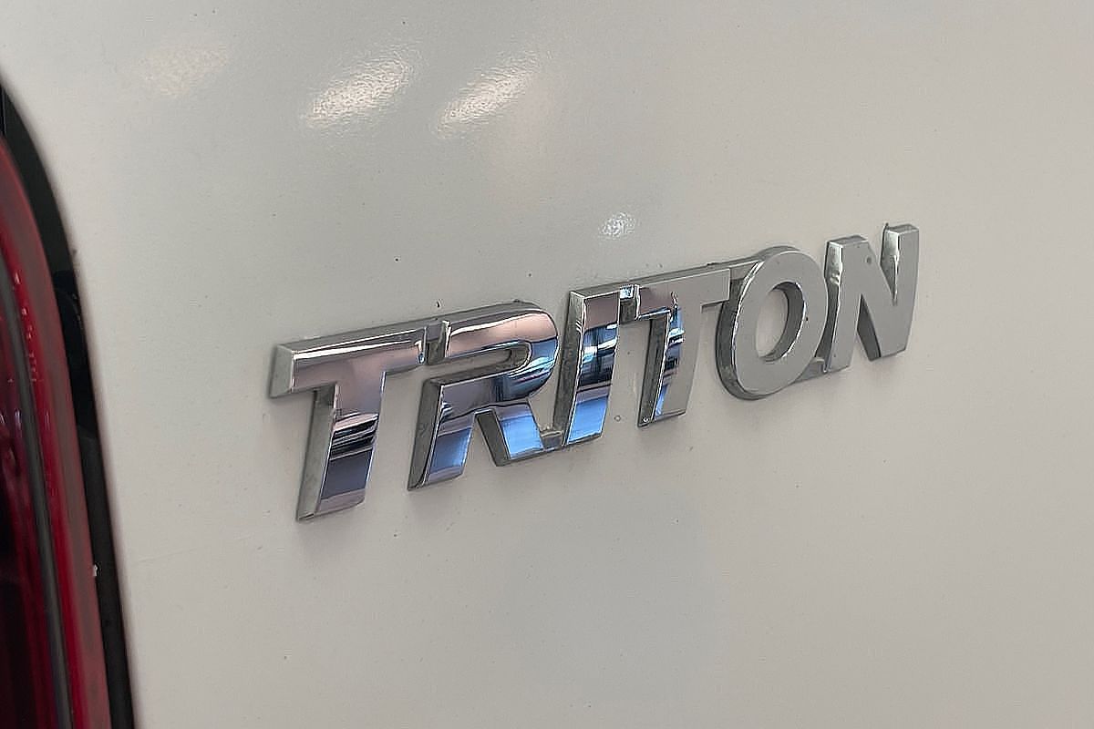 2020 Mitsubishi Triton GLX MR 4X4