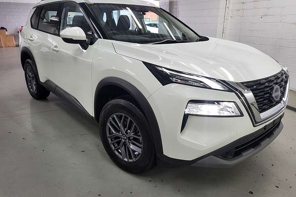 2024 Nissan X-TRAIL ST T33