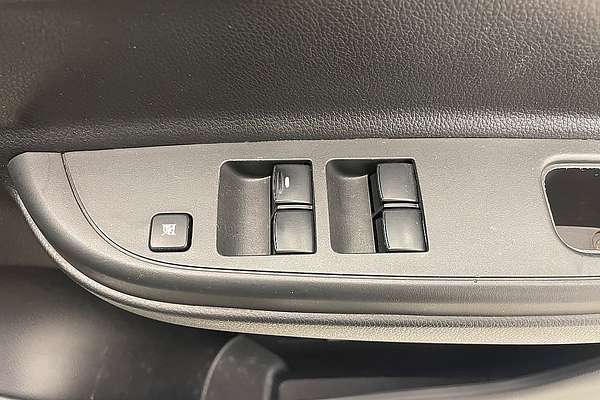 2020 Mitsubishi Triton GLX MR 4X4