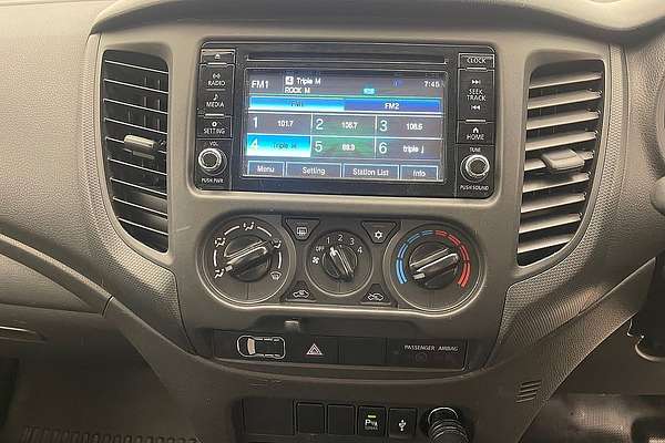 2020 Mitsubishi Triton GLX MR 4X4