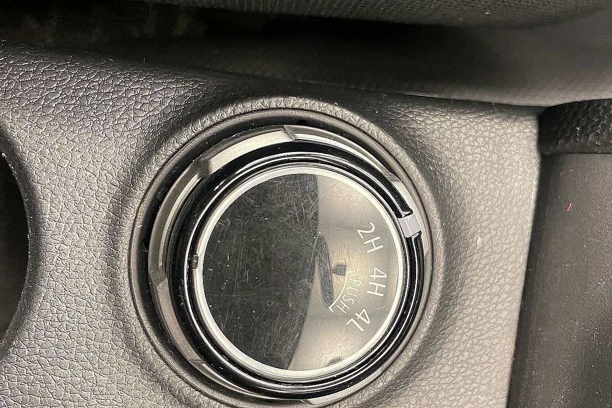 2020 Mitsubishi Triton GLX MR 4X4