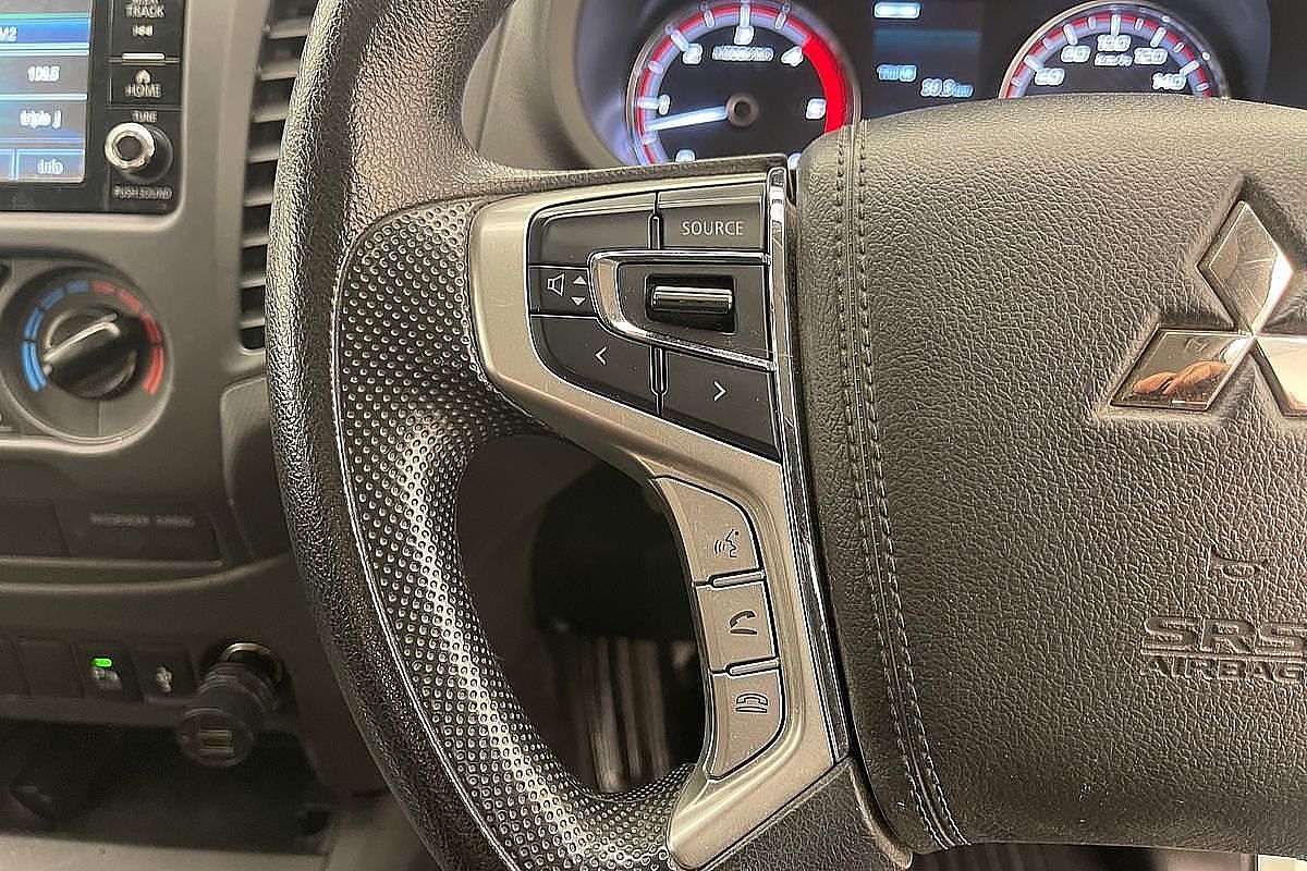 2020 Mitsubishi Triton GLX MR 4X4