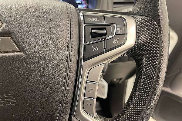 2020 Mitsubishi Triton GLX MR 4X4