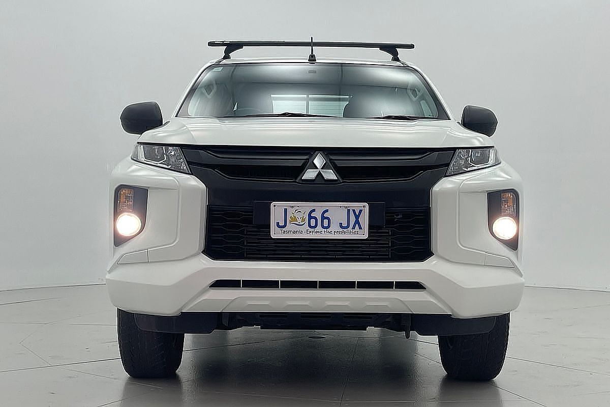 2020 Mitsubishi Triton GLX MR 4X4