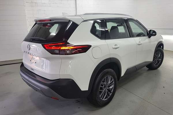 2024 Nissan X-TRAIL ST T33