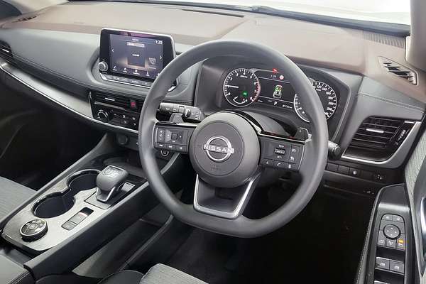 2024 Nissan X-TRAIL ST T33