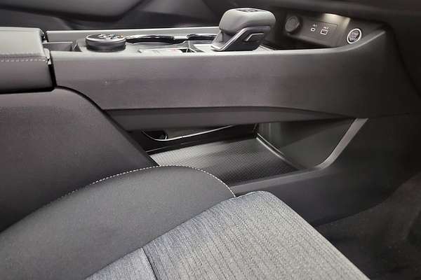 2024 Nissan X-TRAIL ST T33