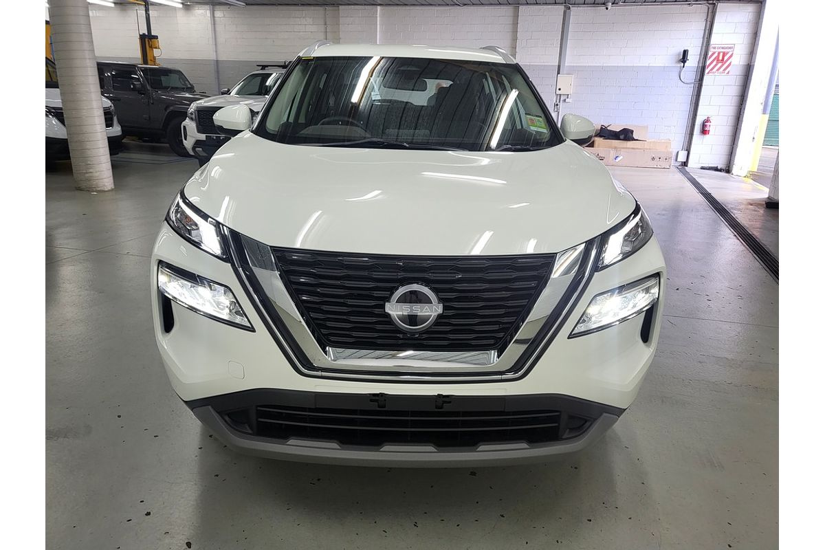 2024 Nissan X-TRAIL ST T33