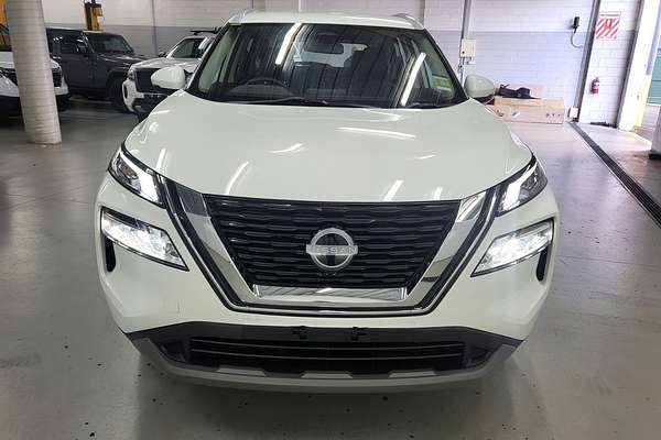 2024 Nissan X-TRAIL ST T33