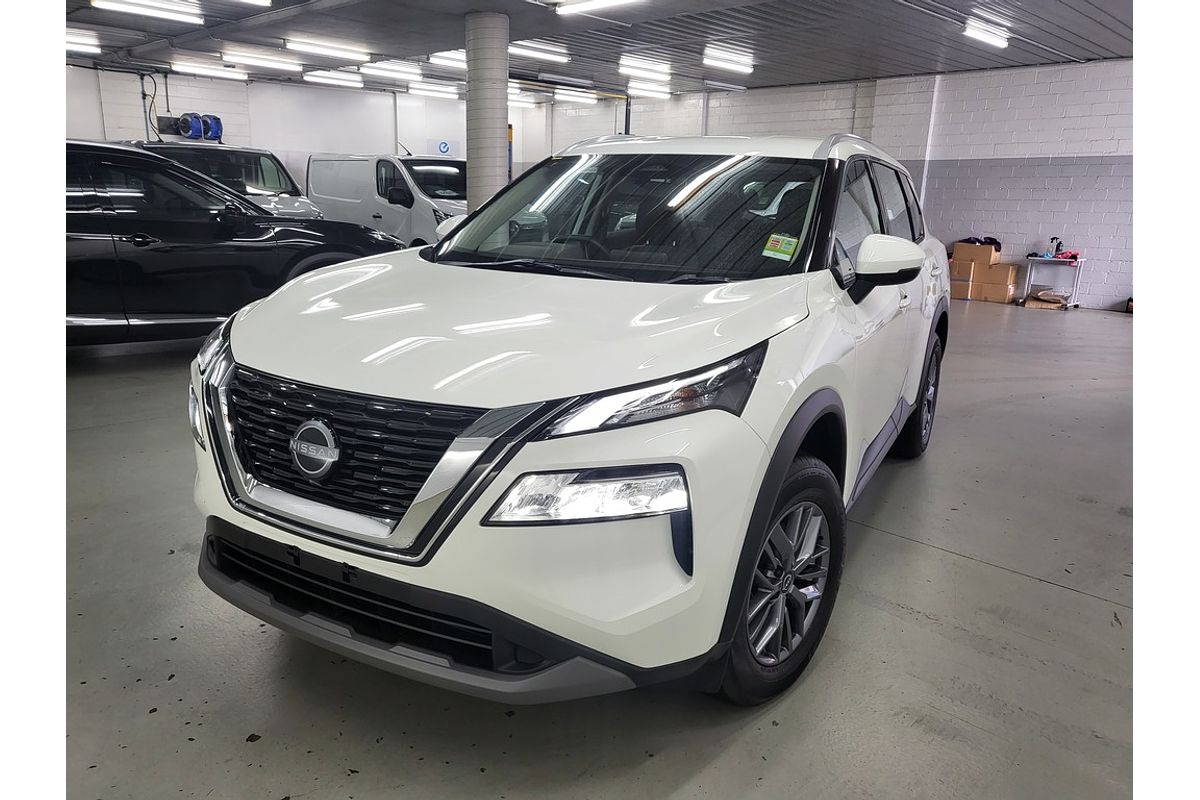 2024 Nissan X-TRAIL ST T33