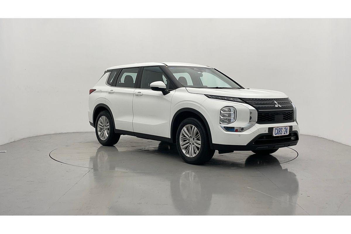 2023 Mitsubishi Outlander ES ZM