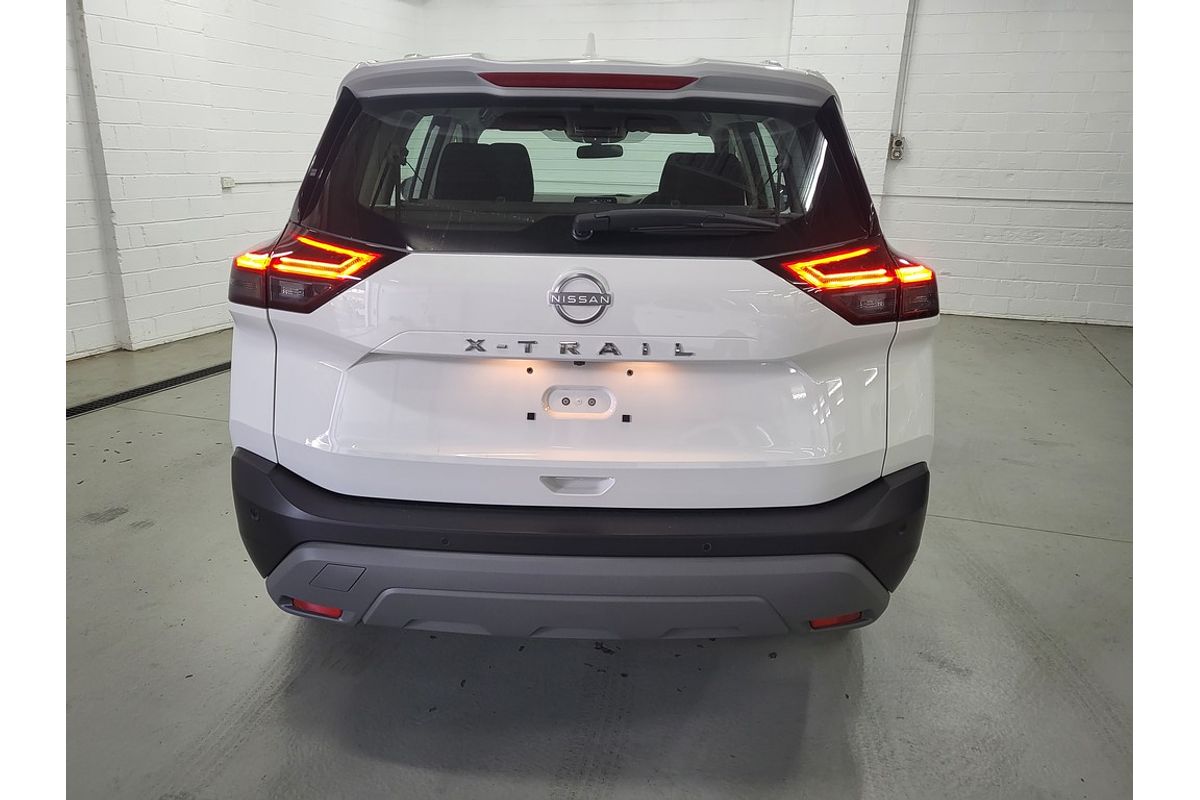 2024 Nissan X-TRAIL ST T33