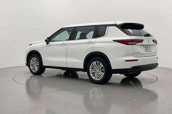 2023 Mitsubishi Outlander ES ZM