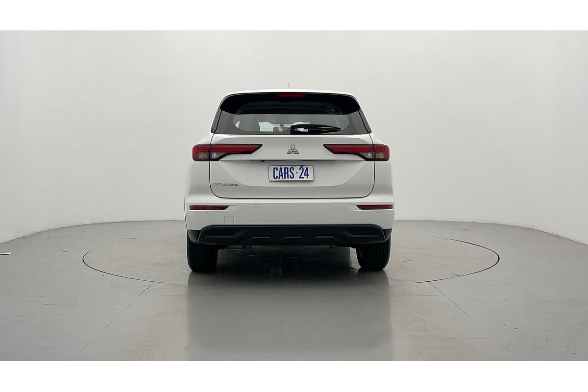 2023 Mitsubishi Outlander ES ZM