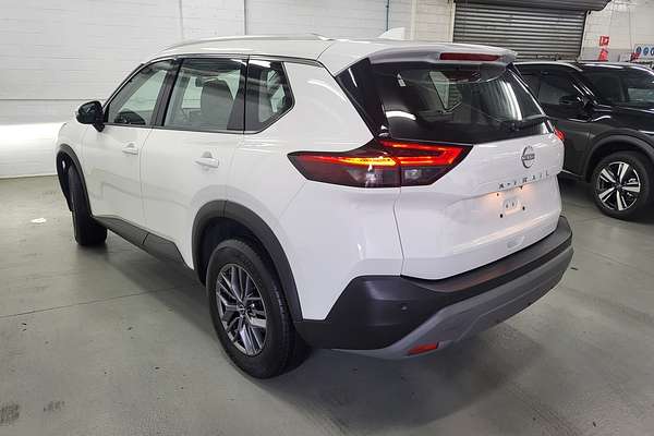 2024 Nissan X-TRAIL ST T33