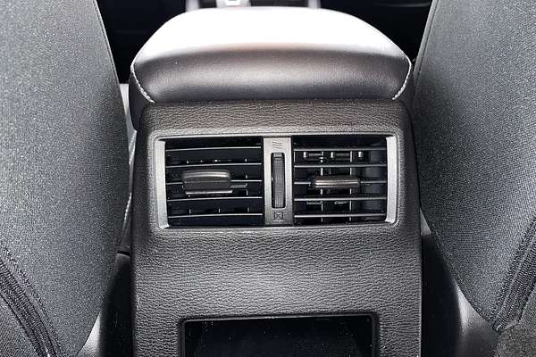 2023 Mitsubishi Outlander ES ZM
