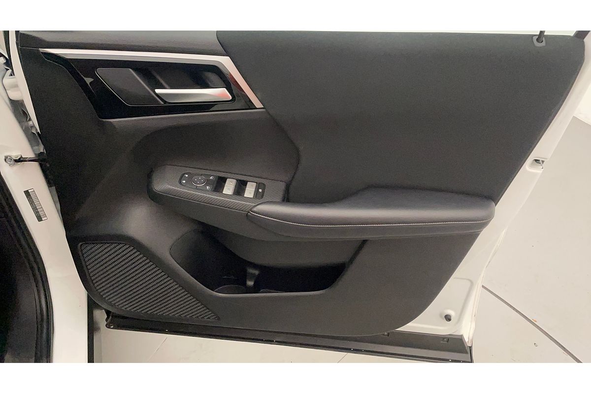 2023 Mitsubishi Outlander ES ZM